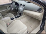 Toyota Camry Le 4T1BE46KX9U396224 photo