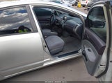 Toyota Prius JTDKB20U253125184 снимка