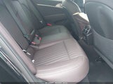 Genesis G70 2.0T Rwd KMTG34TA5NU098090 fotografie