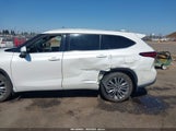 Toyota Highlander Platinum 5TDFZRBHXMS109897 снимка