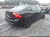 Volvo S60 Inscription T5 Drive-E Platinum LYV402FMXGB099883 fotografie