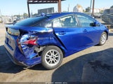 Toyota Prius Four JTDKARFU8H3541392 снимка
