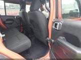 Jeep Wrangler Unlimited Sport 4X4 1C4HJXDN6JW250209 fotografie
