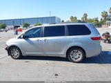 Toyota Sienna Xle 8 Passenger 5TDYZ3DC3HS797383 photo