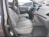 Toyota Sienna Xle V6 8 Passenger 5TDYK3DC8ES459820 fotografie
