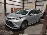 Toyota Sienna Xle 5TDJRKEC9NS135975 fotografie