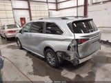 Toyota Sienna Xle 5TDJRKEC9NS135975 fotografie