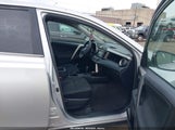 Toyota Rav4 Le 2T3BFREV5FW262133 снимка