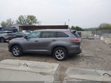 Toyota Highlander Xle V6 5TDJKRFH2FS198098 photo