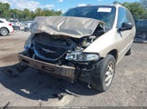 Chrysler Town & Country Limited 1C4GP64L4YB577390 снимка