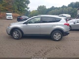 Toyota Rav4 Le JTMBFREV9EJ008390 снимка