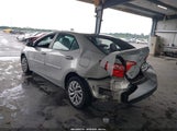 Toyota Corolla Le 5YFBURHE4JP817772 снимка