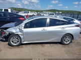 Toyota Prius Four JTDKARFU7H3531386 снимка