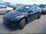 Tesla Model Y Performance Dual Motor All-Wheel Drive 5YJYGDEF7MF197324 fotografie