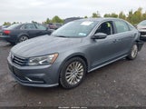 Volkswagen Passat 1.8T Se 1VWBT7A3XGC025611 photo