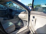 Toyota Camry Le 4T1BE46K89U281217 снимка