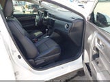 Toyota Corolla Se 5YFBURHEXJP806338 fotografie