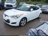 Hyundai Veloster Base W/Black KMHTC6AD8EU194586 снимка