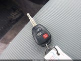 Toyota Prius C Two JTDKDTB34E1062301 снимка