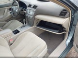 Toyota Camry Le 4T1BE46KX7U596470 снимка