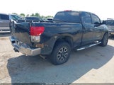 Toyota Tundra Limited 5.7L V8 5TFRV58158X058983 fotografie