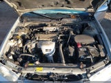 Toyota Camry Le 4T1BG22K0YU005679 снимка
