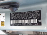 Toyota Prius Three JTDKN3DUXE1817101 снимка