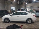Toyota Corolla Le 2T1BURHE4FC320924 снимка