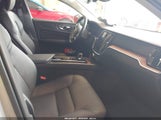 Volvo V60 Cross Country B5 Plus YV4L12WK1S2149939 fotografie