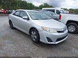 Toyota Camry Le 4T1BF1FK2CU054382 снимка