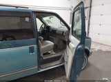 Chevrolet Astro 1GNEL19W8SB105474 снимка