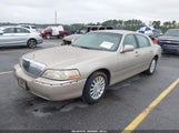 Lincoln Town Car Ultimate 1LNHM83W44Y674497 снимка