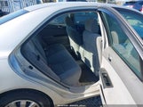 Toyota Camry Le 4T1BE30K75U032758 снимка