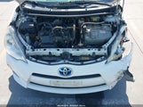 Toyota Prius C Three JTDKDTB34D1554681 снимка