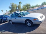 Ford Crown Victoria Police Interceptor 2FAFP71W9YX201528 photo