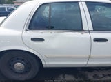 Ford Crown Victoria Police Interceptor 2FABP7BV2BX160090 снимка