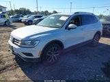 Volkswagen Tiguan 2.0T Se/2.0T Sel 3VV2B7AX8JM149750 снимка