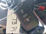 Volkswagen Jetta Gli 2.0T 35Th Anniversary Edition/2.0T Autobahn/2.0T S 3VW5T7BU9KM211894 снимка