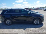 Kia Sorento 2.4L Lx 5XYPG4A39HG323379 photo