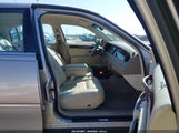 Lincoln Town Car Executive 1LNHM81W72Y632938 снимка
