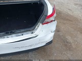Toyota Camry Le 4T1B11HK3JU017687 photo