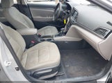 Hyundai Elantra Se 5NPD84LF3HH023465 снимка