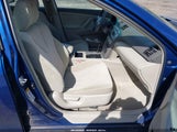 Toyota Camry Le 4T4BF3EK5AR047765 снимка