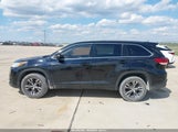 Toyota Highlander Le 5TDZARFH0JS035545 снимка