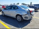Toyota Corolla Le 2T1BURHE3JC066597 снимка
