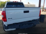 Toyota Tundra Platinum 5.7L V8 5TFAY5F14KX812972 fotografie