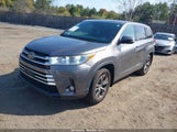 Toyota Highlander Le Plus 5TDBZRFH5JS902299 снимка