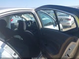 Nissan Versa 1.6 S 3N1CN8DVXRL863216 снимка