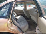 Ford Crown Victoria 2FALP73W0RX124128 fotografie