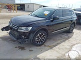 Volkswagen Tiguan 2.0T Se/2.0T Se R-Line Black/2.0T Sel 3VV3B7AX7MM103299 fotografie
